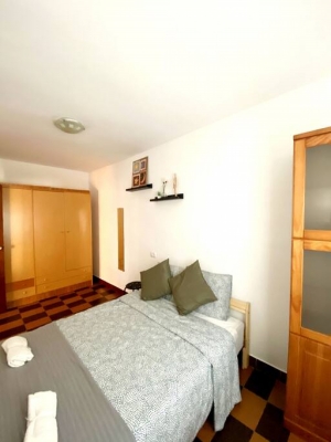3 Bed room flat with Sea and Mountain View