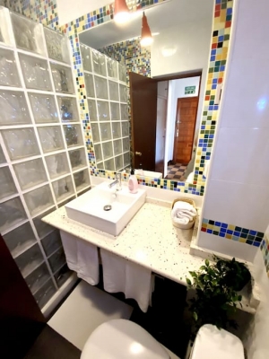 3 Bed room flat with Sea and Mountain View