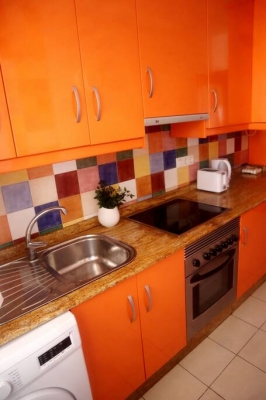 3 Bed room flat with Sea and Mountain View