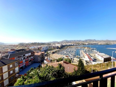3 Bed room flat with Sea and Mountain View