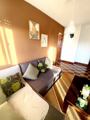 3 Bed room flat with Sea and Mountain View