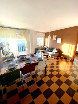 3 Bed room flat with Sea and Mountain View