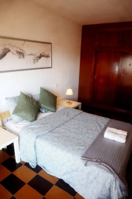 3 Bed room flat with Sea and Mountain View