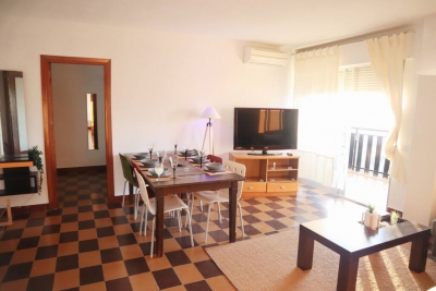 3 Bed room flat with Sea and Mountain View