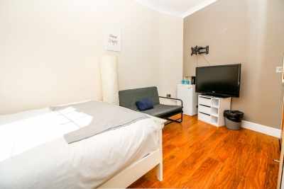 Private en-suite Room @ Liverpool street, Brick Ln
