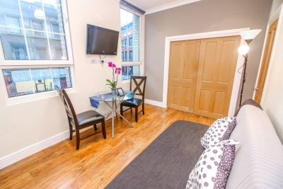 Modern 2 bedroom flat near to Liverpool St