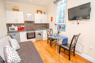 Modern 2 bedroom flat near to Liverpool St