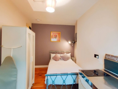Room 3, 12 W · Room with own kitchen @ Liverpool street, Brick Ln