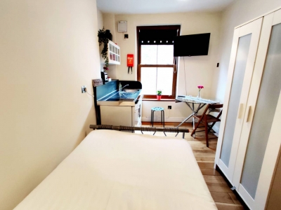 Room 3, 12 W · Room with own kitchen @ Liverpool street, Brick Ln