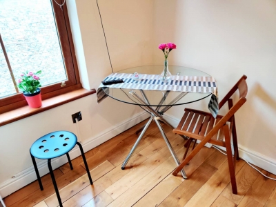 Room 3, 12 W · Room with own kitchen @ Liverpool street, Brick Ln