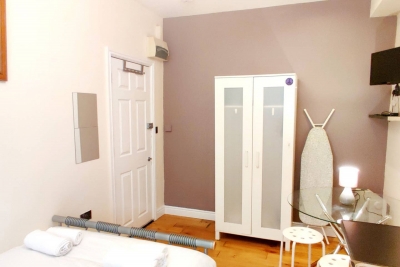 Room 1, 12 white Row · Private Room with own kitchen @ Liverpool street
