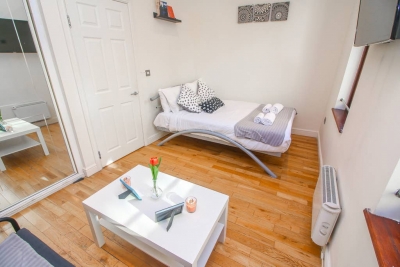 Flat b, 2FS · Studio Flat near Liverpool st & Shoreditch London