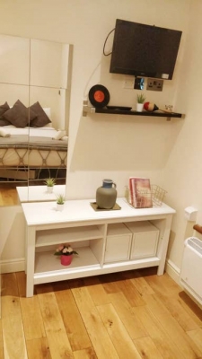 Room 2 · Private Room with own kitchen @ Liverpool street