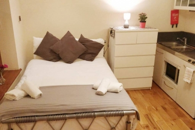 Room 2 · Private Room with own kitchen @ Liverpool street