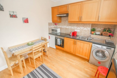 Lovely 2 bedroom flat near to Liverpool St