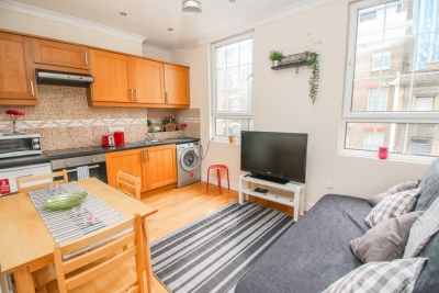 Lovely 2 bedroom flat near to Liverpool St