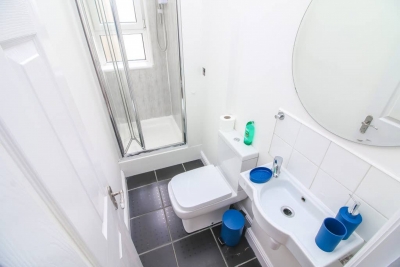 Lovely 2 bedroom flat near to Liverpool St