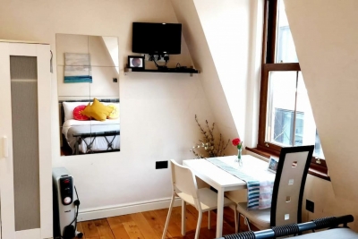 Room 6 · Private Room with own kitchen @ Liverpool street