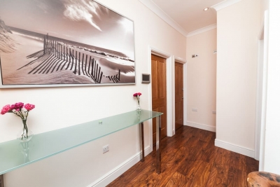 One bed flat with city view, Liverpool St, Brick L