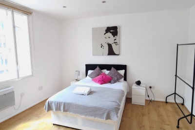 Spacious 3 Bed Flat near Liverpool St Spitalfield