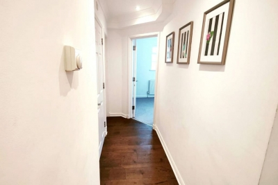 Spacious Two bedroom Two bathroom Flat in E1