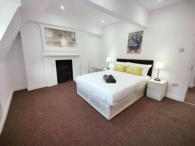 3 Bed Flat close to Liverpool st