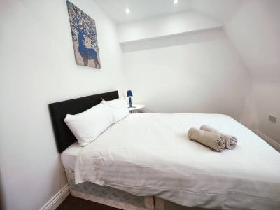 3 Bed Flat close to Liverpool st