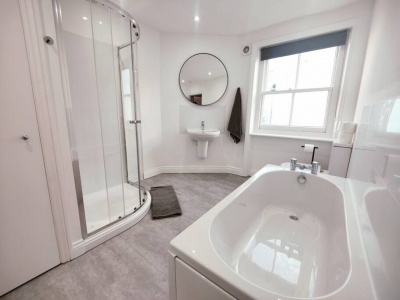 3 Bed Flat close to Liverpool st