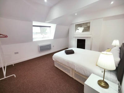 3 Bed Flat close to Liverpool st