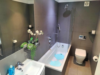 Brick Lane/Liverpool st Corner Retreat