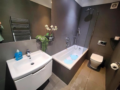 Brick Lane/Liverpool st Corner Retreat