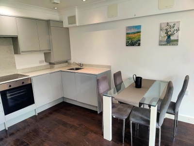 Brick Lane/Liverpool st Corner Retreat