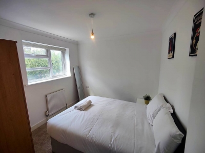 Brick Lane/Liverpool st Corner Retreat