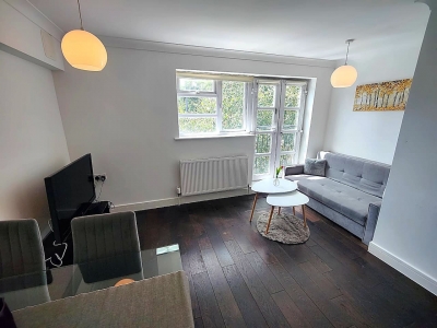 Brick Lane/Liverpool st Corner Retreat