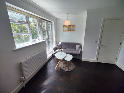 Brick Lane/Liverpool st Corner Retreat