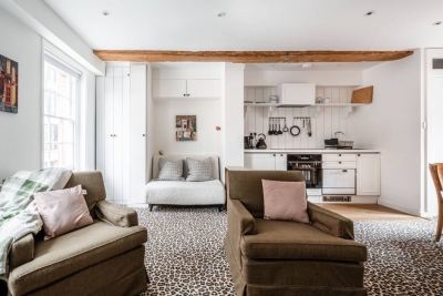 Historic Liverpool Street One‑Bed Apartment