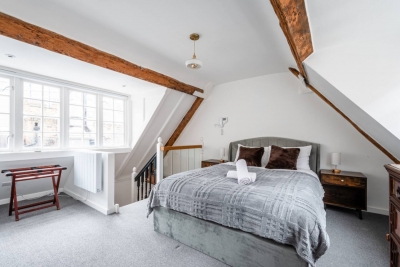 Historic Liverpool Street One‑Bed Apartment
