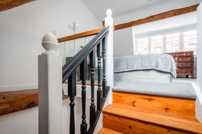 Historic Liverpool Street One‑Bed Apartment