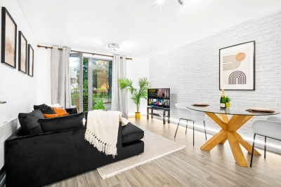 Stylish City Centre Apartment -  Terrace - Netflix