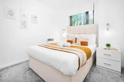 Stylish City Centre Apartment -  Terrace - Netflix