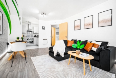 Stylish City Centre Apartment -  Terrace - Netflix