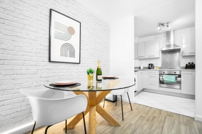 Stylish City Centre Apartment -  Terrace - Netflix