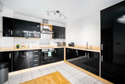 Parkside Central Apartment - Terrace - Super King Bed