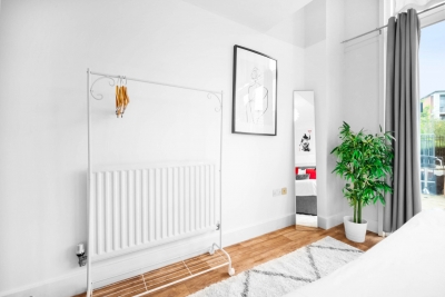 Parkside Central Apartment - Terrace - Super King Bed