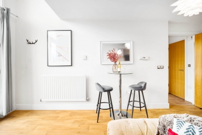 Parkside Central Apartment - Terrace - Super King Bed