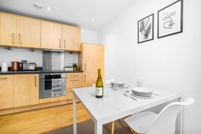 Cutlass Suite - Close to Broad Street - Netflix - Parking Long Stays