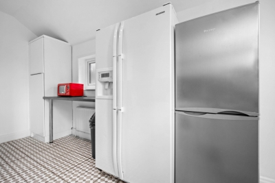 Spacious Five Bed House -  Near Airport - Parking