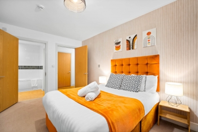 Stylish City Centre Apartment - Terrace - Netflix