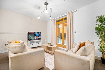 Stylish City Centre Apartment - Terrace - Netflix