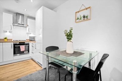 Stylish Gated Central Apartment - Parking - Netflix
